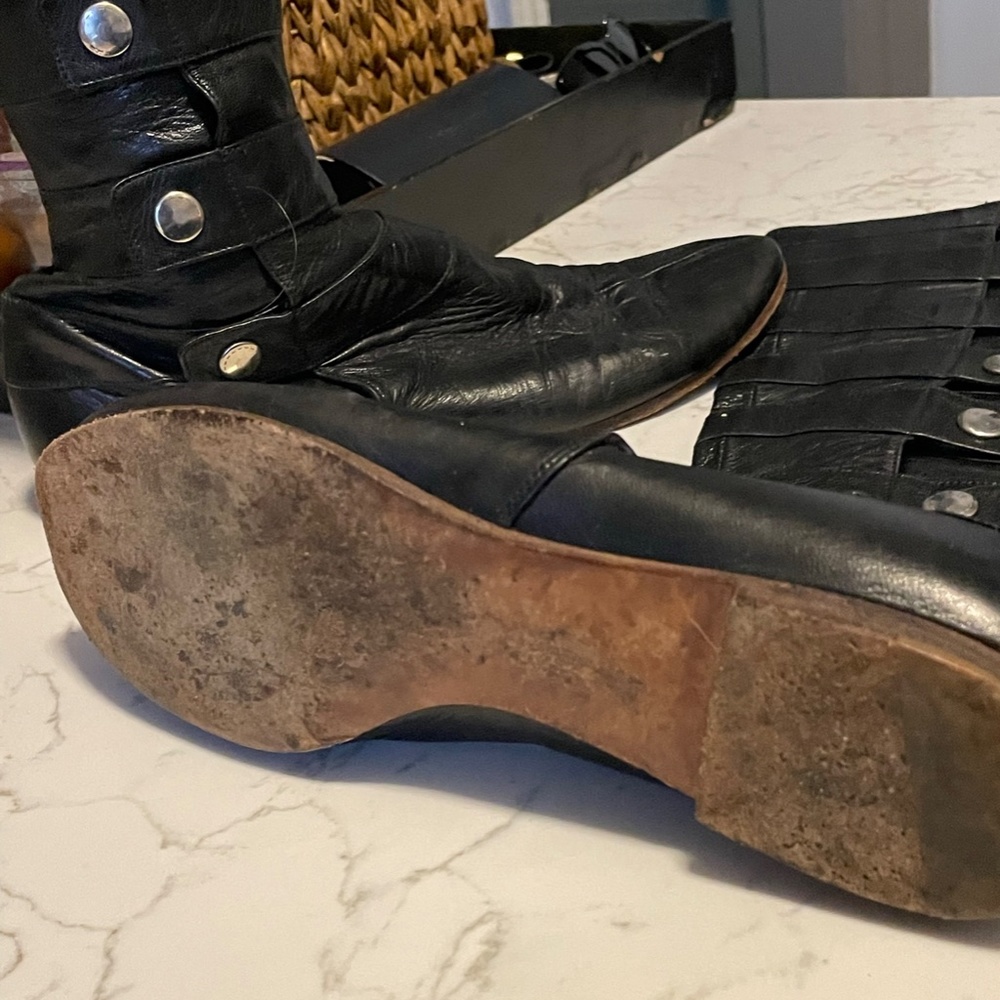 Boots - Picture 2 of 4